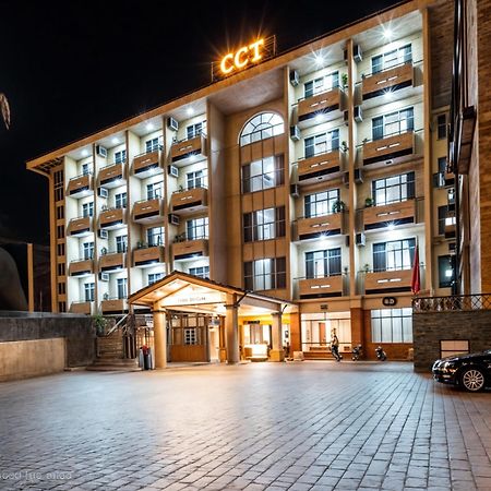 Cct Luxury Hotel Nha Trang Buitenkant foto