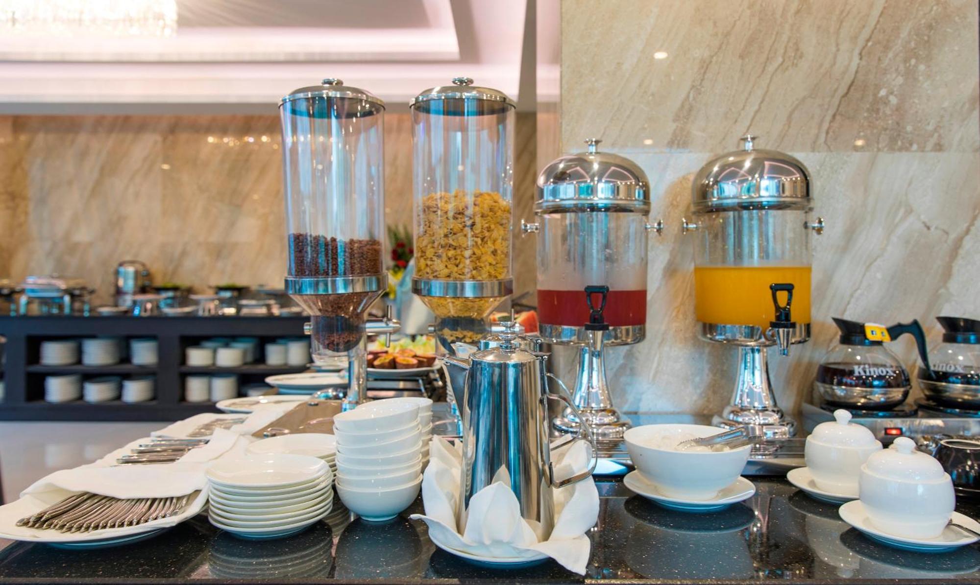 Cct Luxury Hotel Nha Trang Buitenkant foto