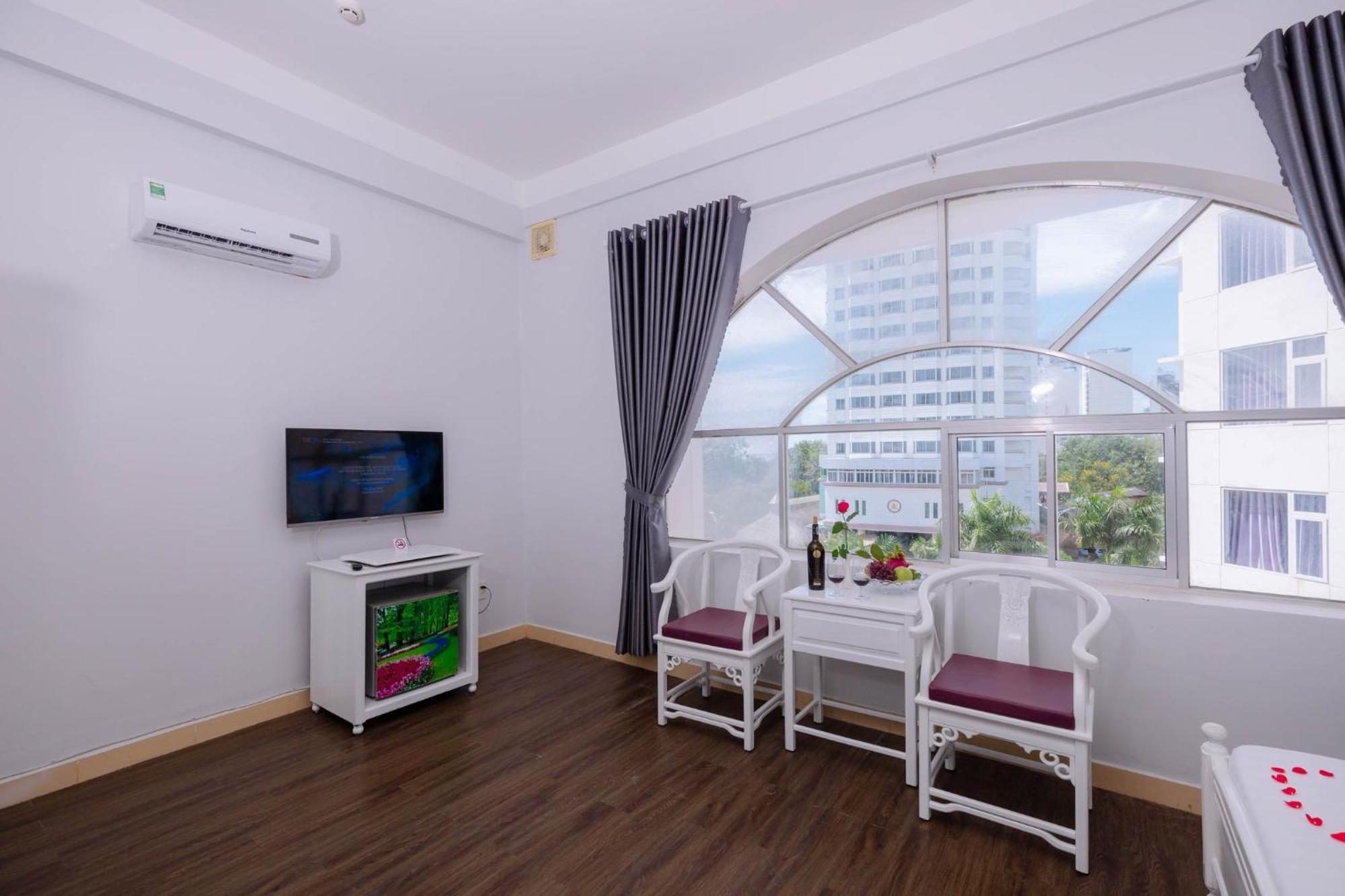 Cct Luxury Hotel Nha Trang Buitenkant foto