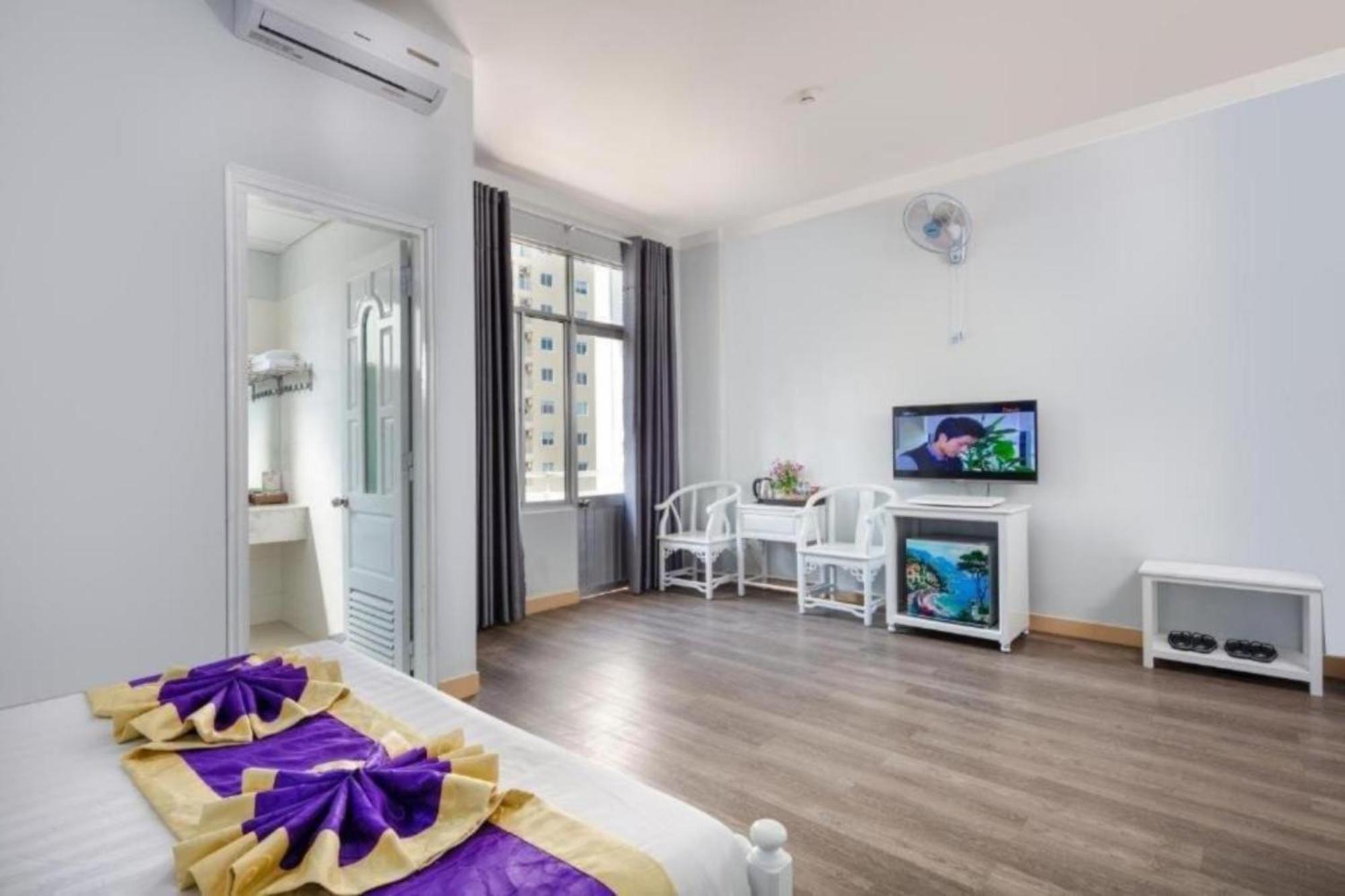 Cct Luxury Hotel Nha Trang Buitenkant foto