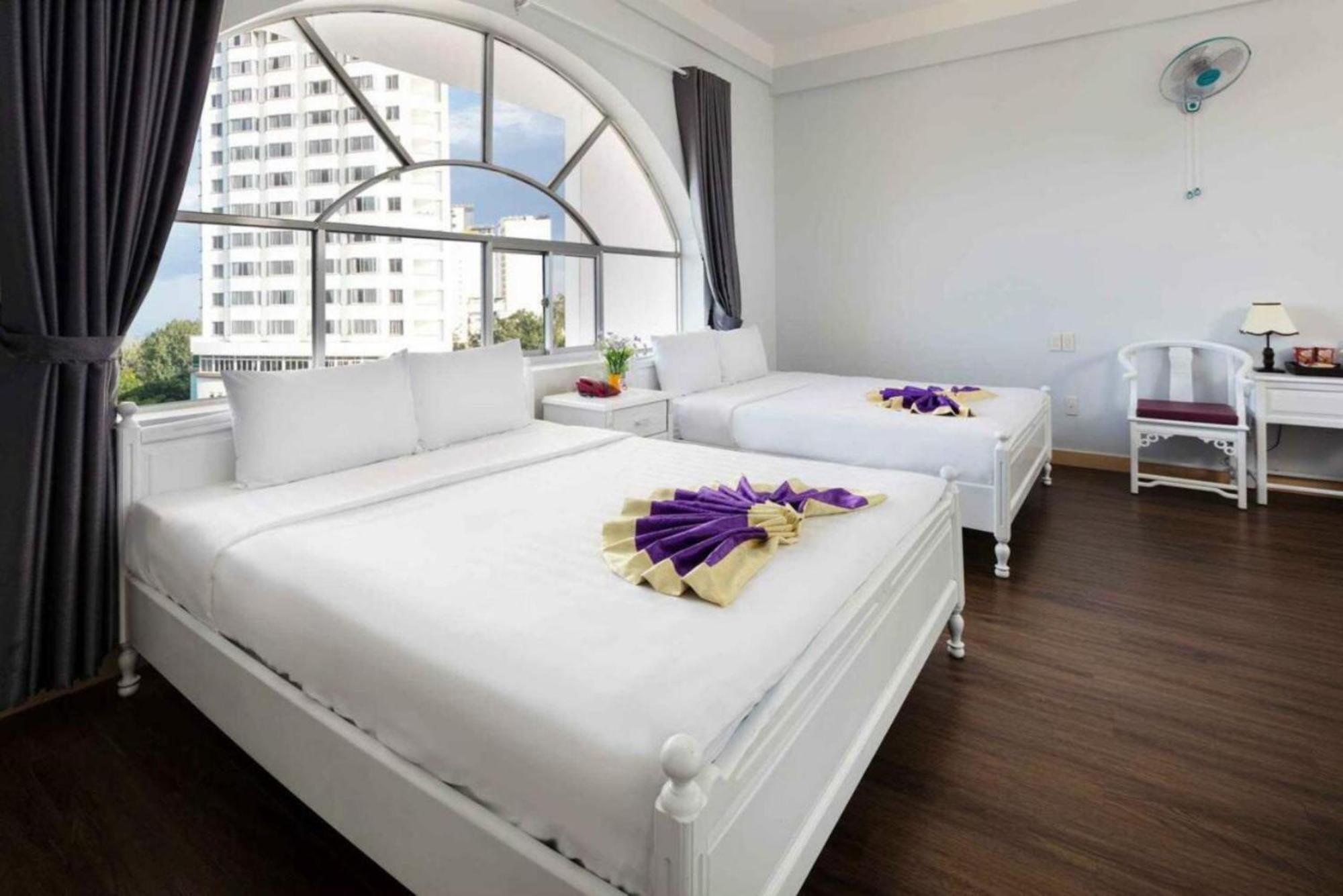 Cct Luxury Hotel Nha Trang Buitenkant foto