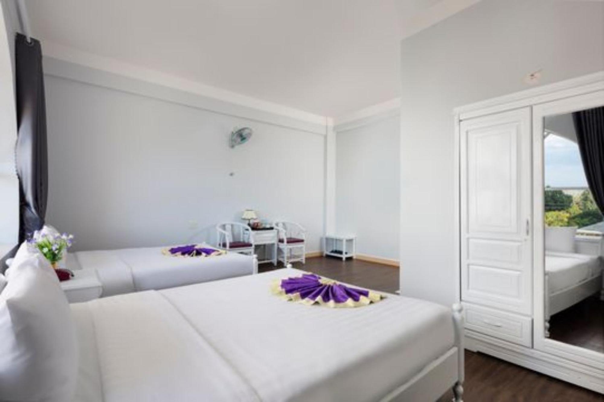Cct Luxury Hotel Nha Trang Buitenkant foto
